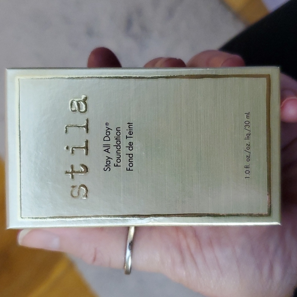 NIB Stila Stay All Day Foundation Fond de Teint in Beige